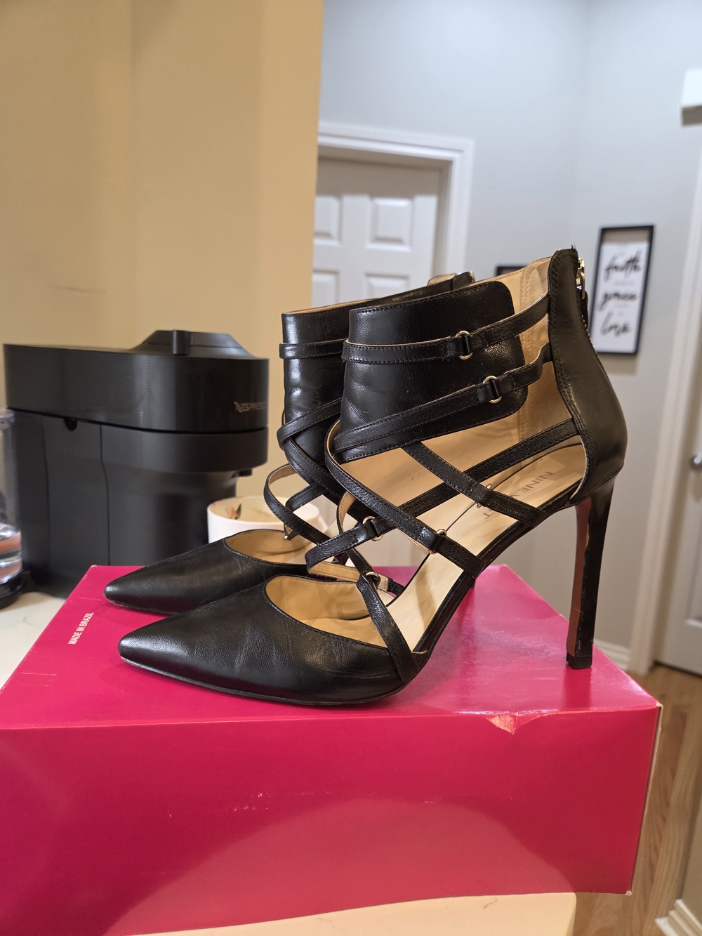 Women's Black Strappy Pointed-Toe Stiletto Heels